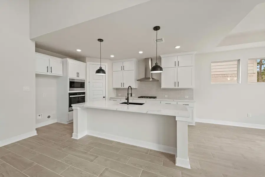 Representative image. Features, specifications, selections and colors may vary. Representative image. Features, specifications, selections and colors may vary.