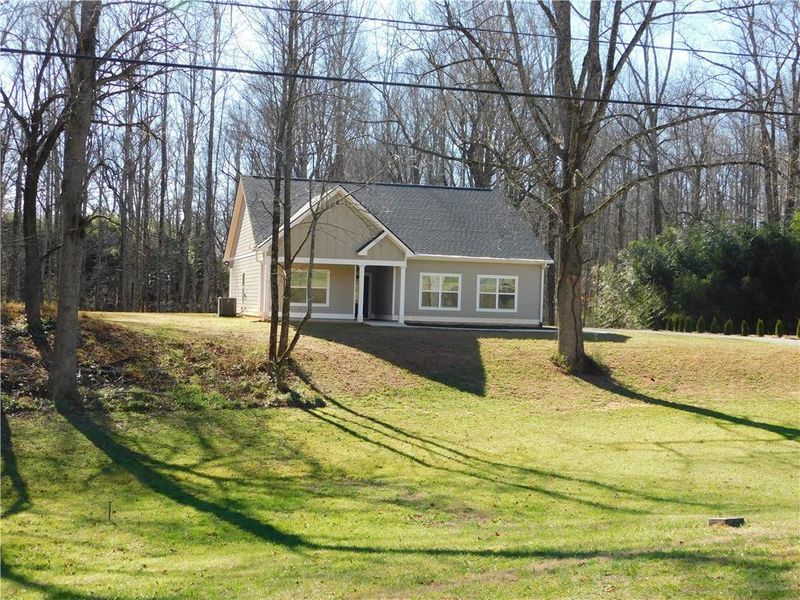 Exterior details and patio area of a home in , Dahlonega (Image 25).