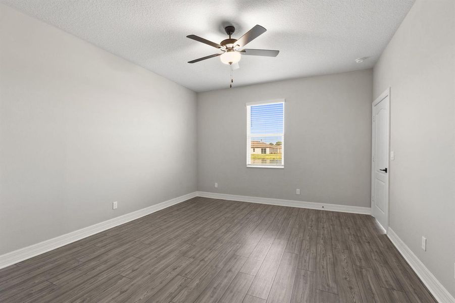 48-web-or-mls-DSC00855 48-web-or-mls-DSC00855