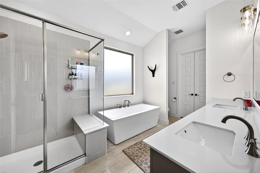 Furnished interior view inside a new home in Gatlin Ranch, Springtown (Image 12).