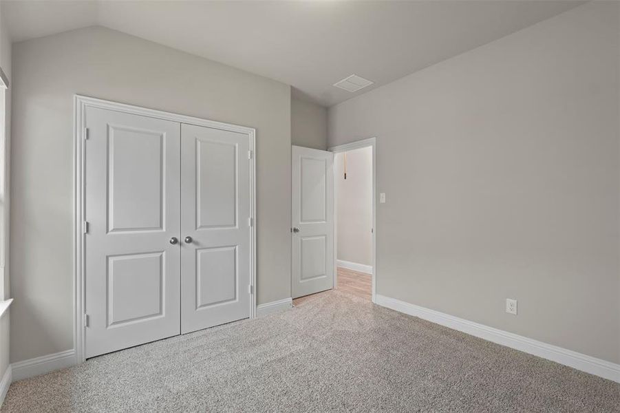 Spacious, unfurnished interior of a new home in , Anna (Image 28).