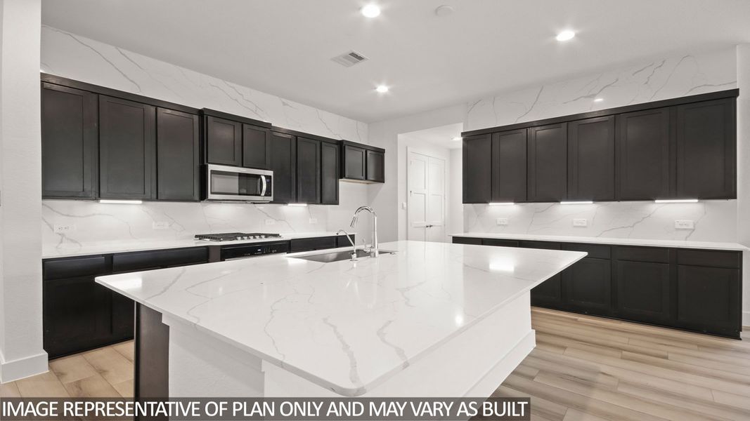 Representative furnished interior of a home built from the Garnet by D.R. Horton in Hills of Westlake, Conroe (Image 5). Representative furnished interior of a home built from the Garnet by D.R. Horton in Hills of Westlake, Conroe (Image 5).