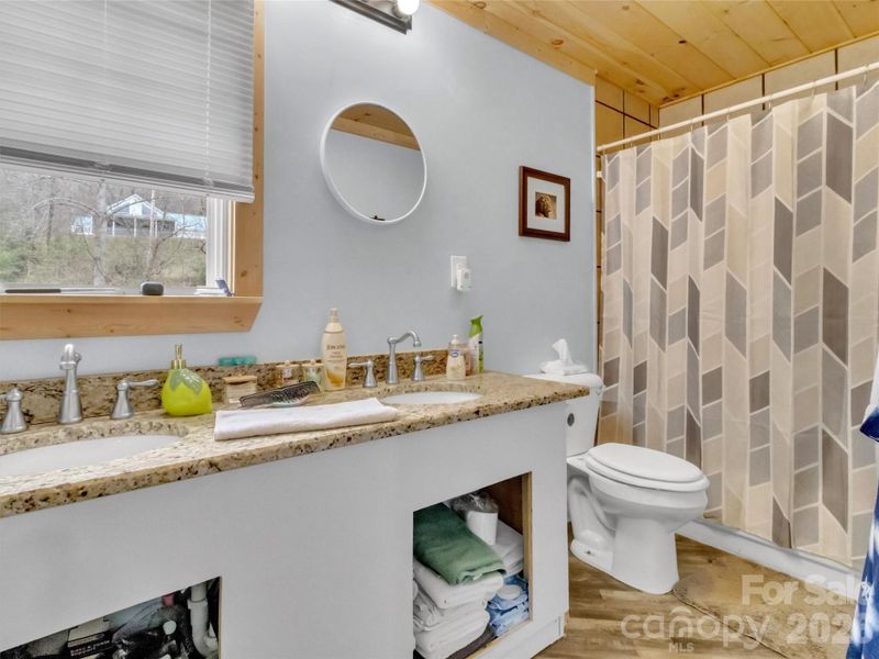 Furnished interior view inside a new home in , Sylva (Image 9).