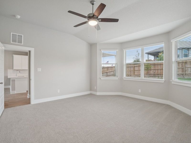 Spacious, unfurnished interior of a new home in Stetson Ridge, Marion (Image 21).
