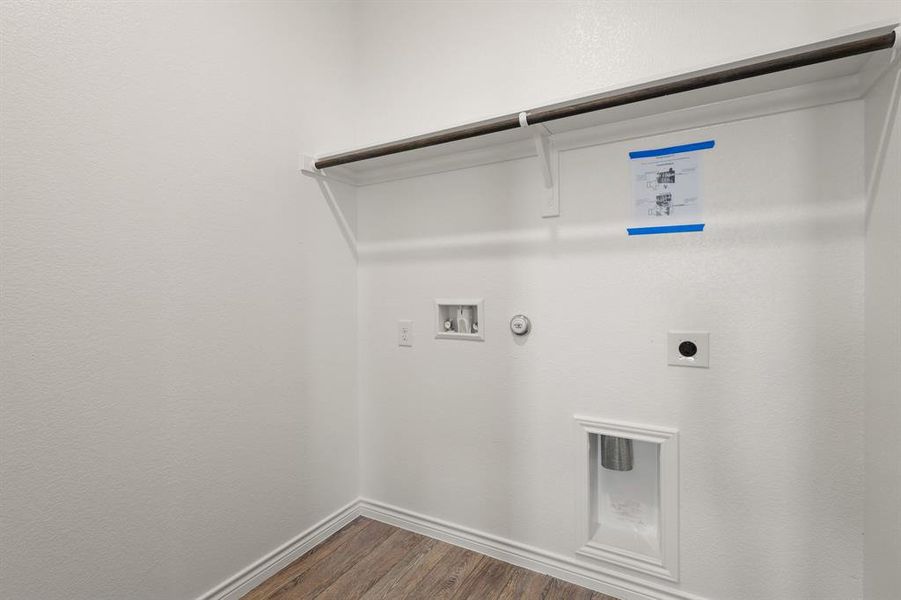 Spacious, unfurnished interior of a new home in Rocky Creek Crossing, Fort Worth (Image 15). Spacious, unfurnished interior of a new home in Rocky Creek Crossing, Fort Worth (Image 15).