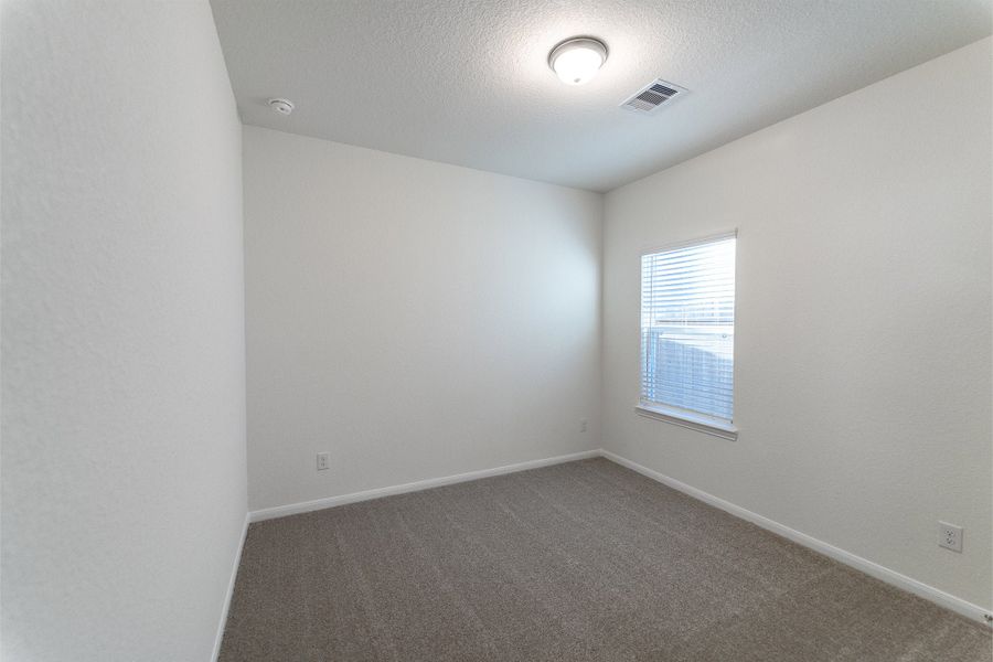 Spacious, unfurnished interior of a new home in Cielo, Conroe (Image 11).