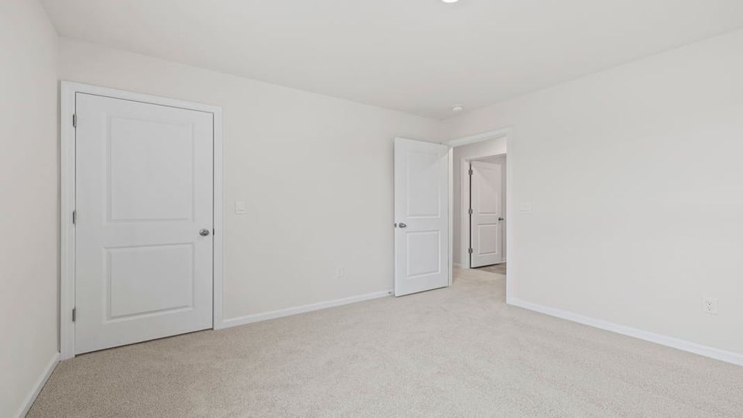 Spacious, unfurnished interior of a new home in Harrier Point, Woodruff (Image 25).