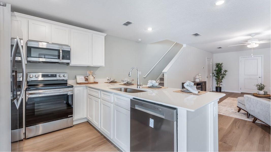 Oak Hill Luna Kitchen F1 4of5 Oak Hill Luna Kitchen F1 4of5
