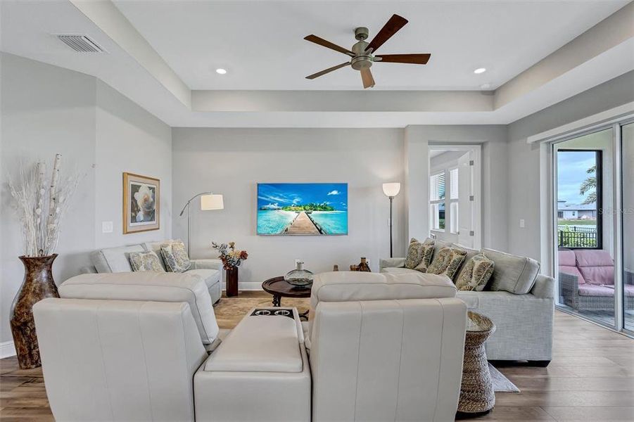 Furnished interior view inside a new home in Sweetwater at Lakewood Ranch, Bradenton (Image 33). Furnished interior view inside a new home in Sweetwater at Lakewood Ranch, Bradenton (Image 33).