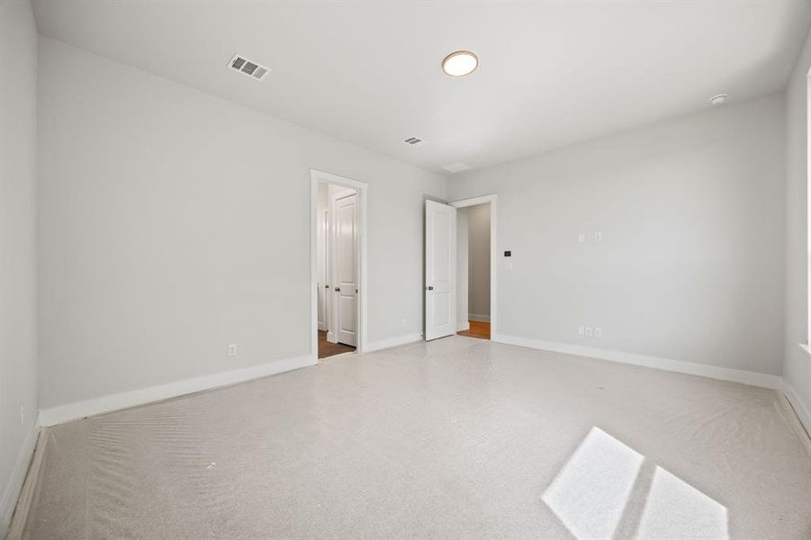 Spacious, unfurnished interior of a new home in The Heights at Uptown Celina, Celina (Image 21). Spacious, unfurnished interior of a new home in The Heights at Uptown Celina, Celina (Image 21).