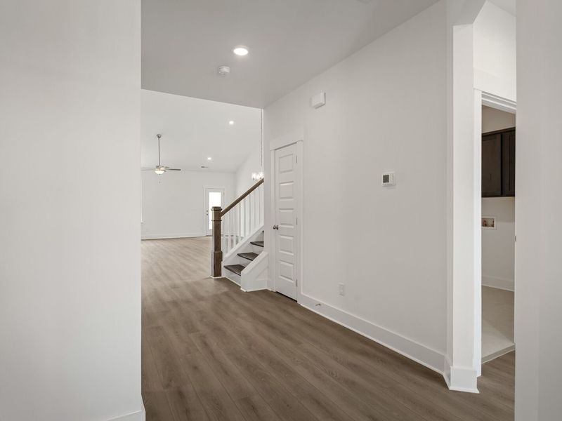 Spacious, unfurnished interior of a new home in Woods Crossing, Gallatin (Image 25).