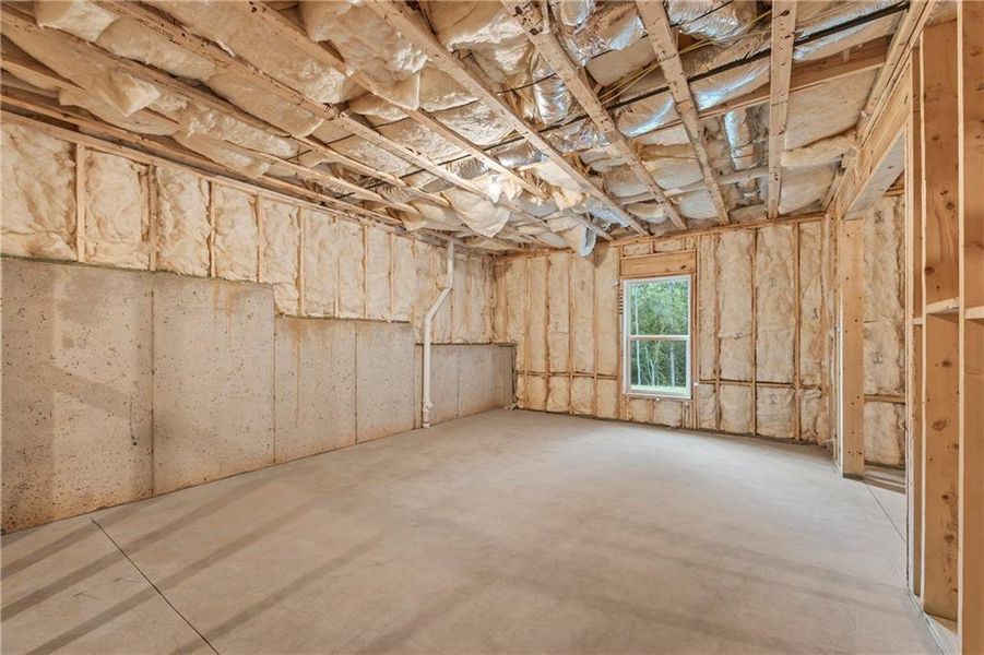 Spacious, unfurnished interior of a new home in , Flowery Branch (Image 19).
