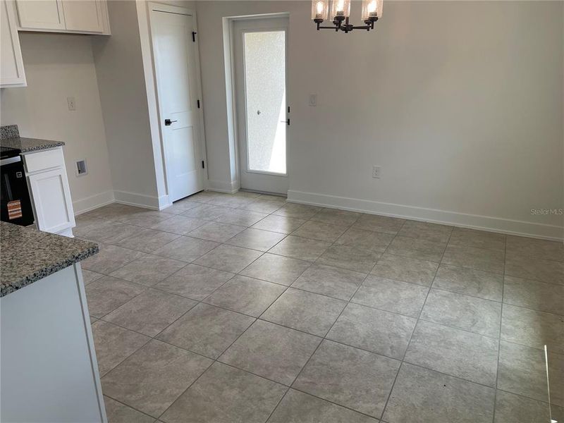 Spacious, unfurnished interior of a new home in Harmony Central, St. Cloud (Image 20).