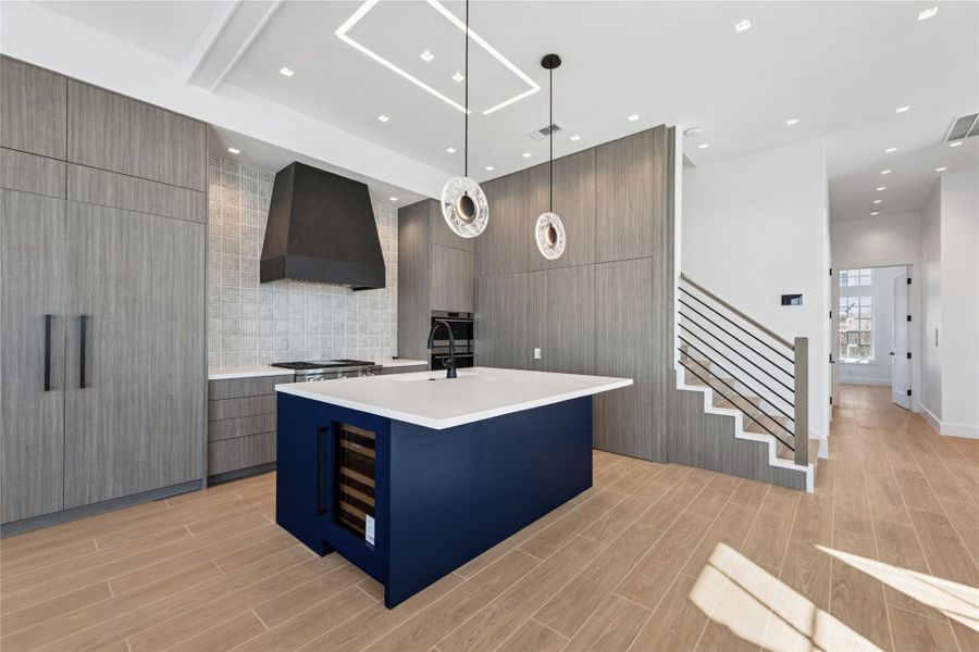 2443 is decked out with high-end appliances and smart technology that make it easy to come and go and the space - and leave it! Beautiful kitchen with Wolf appliances and plenty of storage.  Enjoy expansive views of Clear Lake while cooking and entertaining guests on the front patio.