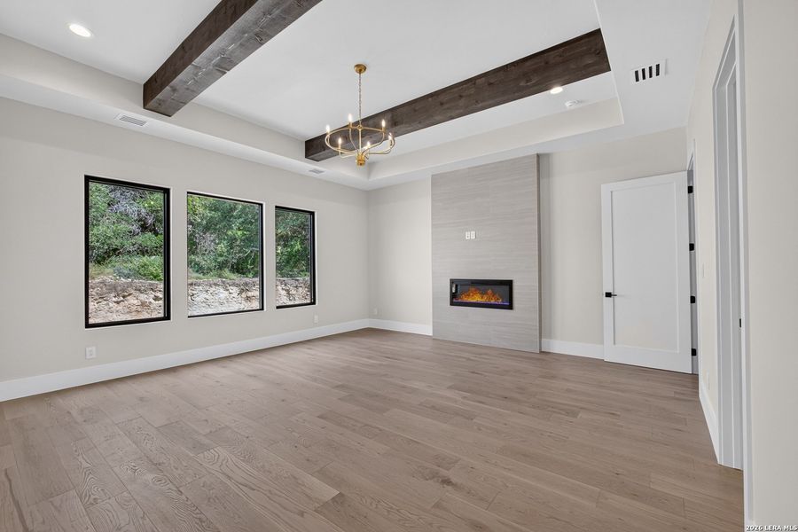 Spacious, unfurnished interior of a new home in , San Antonio (Image 29).
