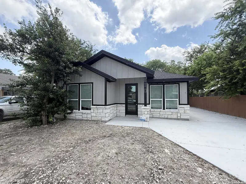Image 30 of a home in .