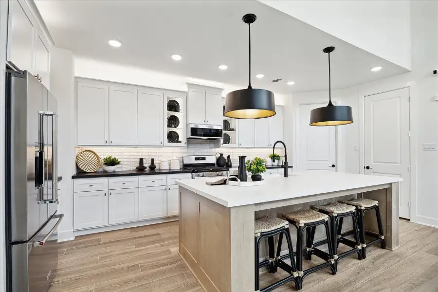 Furnished interior view inside a new home in Cross Creek West, Fulshear (Image 16).
