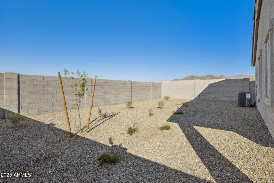 33-web-or-mls-1476-s-241st-ave