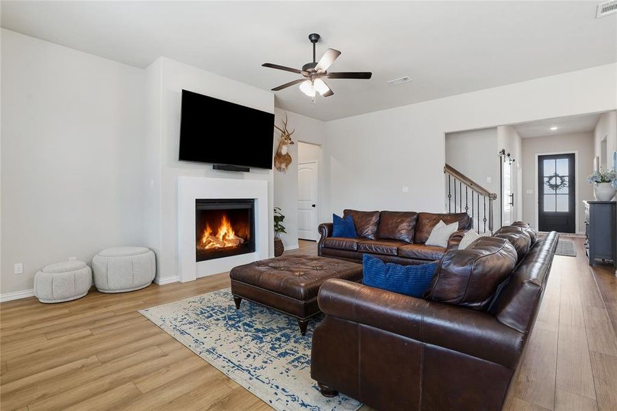 Furnished interior view inside a new home in Morningstar, Aledo (Image 5).