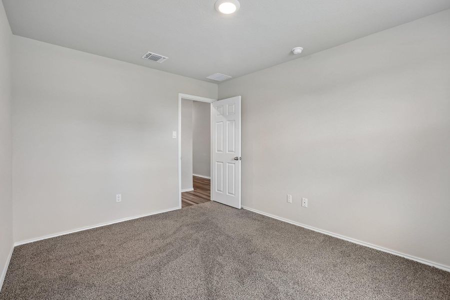 Spacious, unfurnished interior of a new home in , Copperas Cove (Image 23).