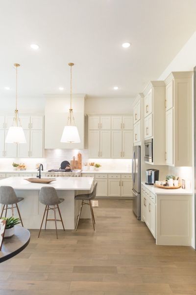 Representative furnished interior of a home built from the 5541 by Tradition Homes in Mustang Lakes, McKinney (Image 13).