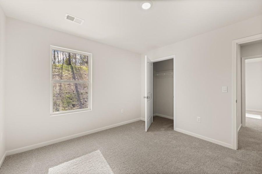 Spacious, unfurnished interior of a new home in Oconee Overlook, Gainesville (Image 16). Spacious, unfurnished interior of a new home in Oconee Overlook, Gainesville (Image 16).