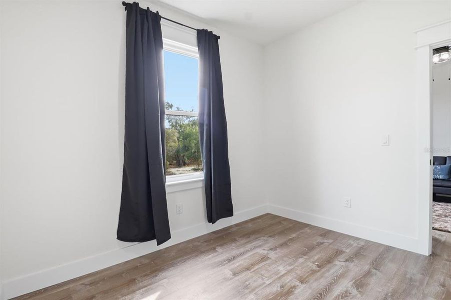 Spacious, unfurnished interior of a new home in , Inglis (Image 31).