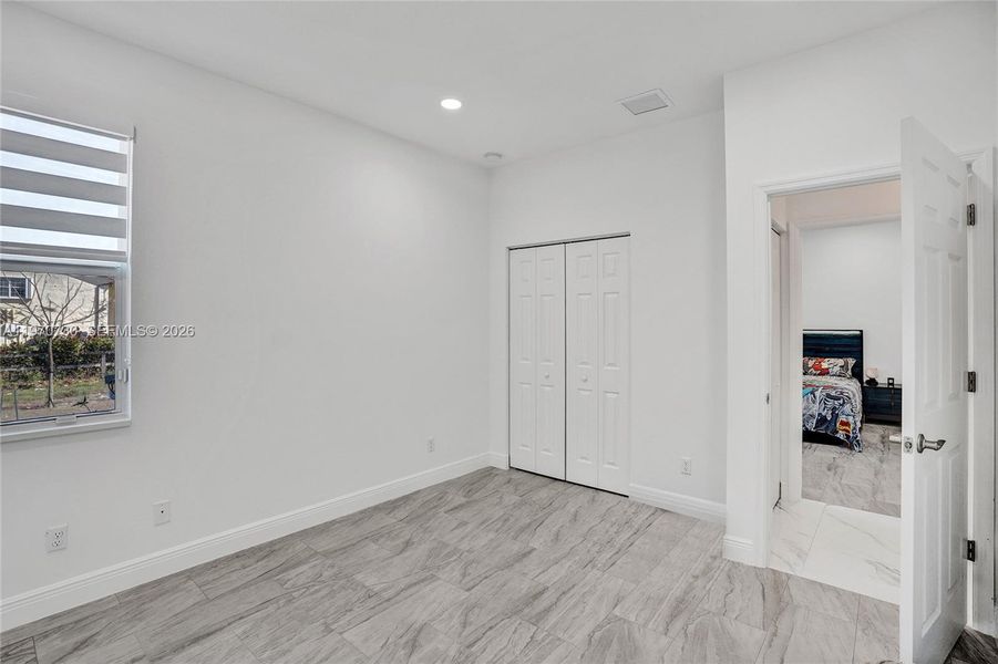 Spacious, unfurnished interior of a new home in , Loxahatchee (Image 86).