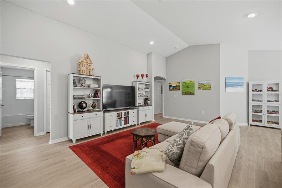 Furnished interior view inside a new home in , Ocala (Image 8).