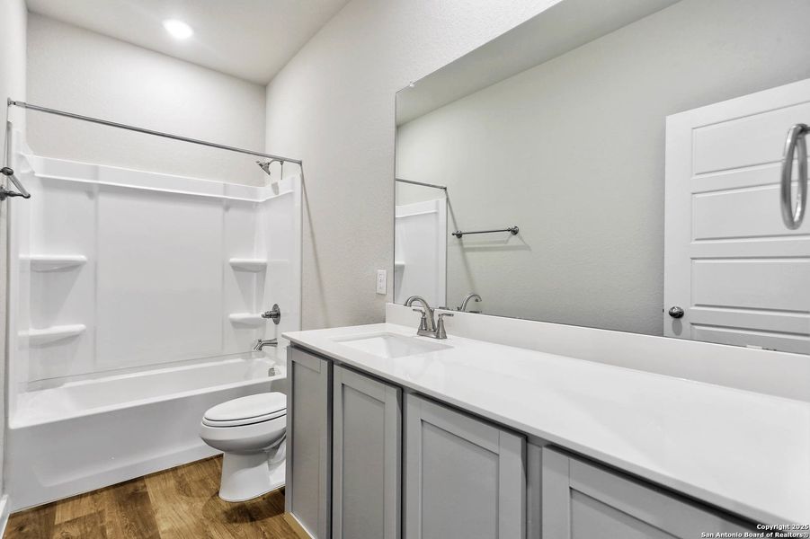 Furnished interior view inside a new home in Fairway Crossing 40s, San Antonio (Image 8). Furnished interior view inside a new home in Fairway Crossing 40s, San Antonio (Image 8).