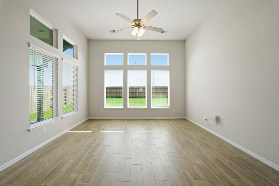Spacious, unfurnished interior of a new home in Creekhaven, Arcola (Image 37).