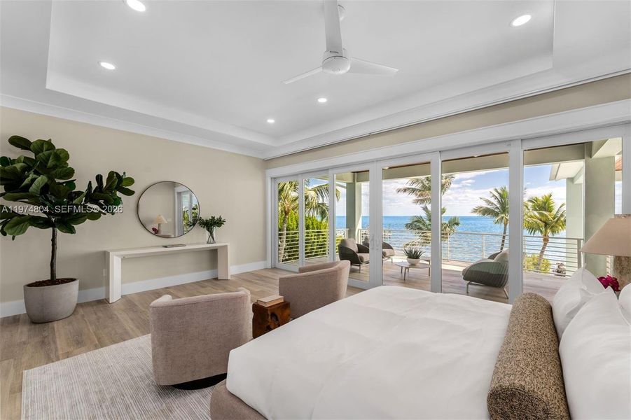 Furnished interior view inside a new home in , Tavernier (Image 28).