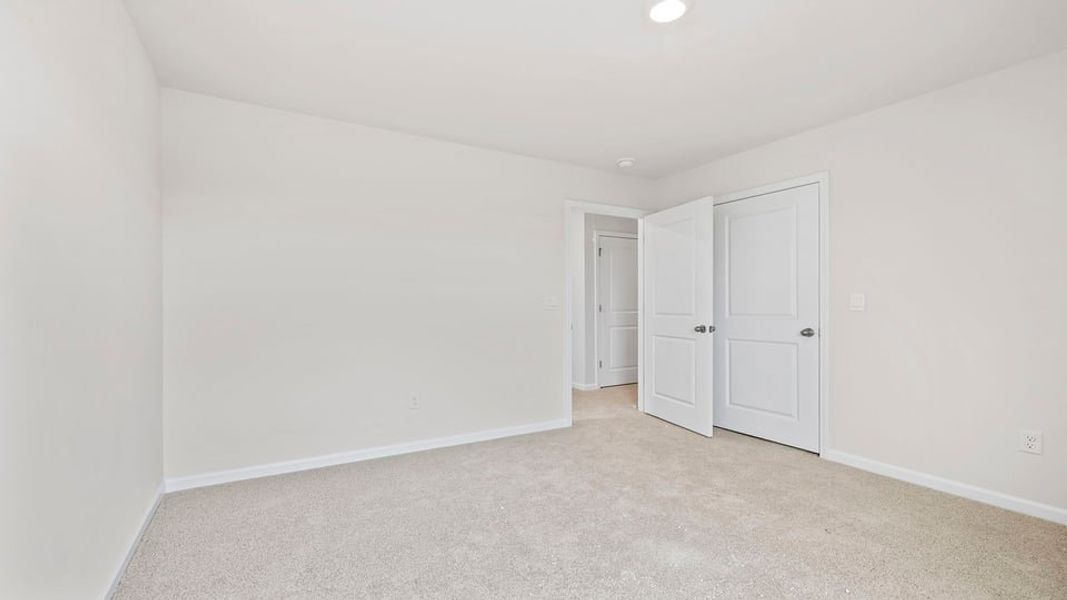 Spacious, unfurnished interior of a new home in Harrier Point, Woodruff (Image 23).