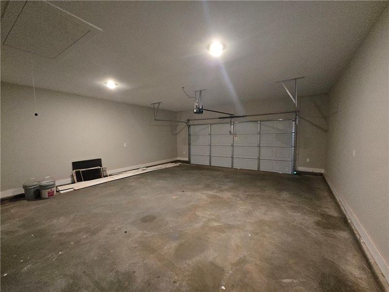 Spacious, unfurnished interior of a new home in , Lavonia (Image 21).