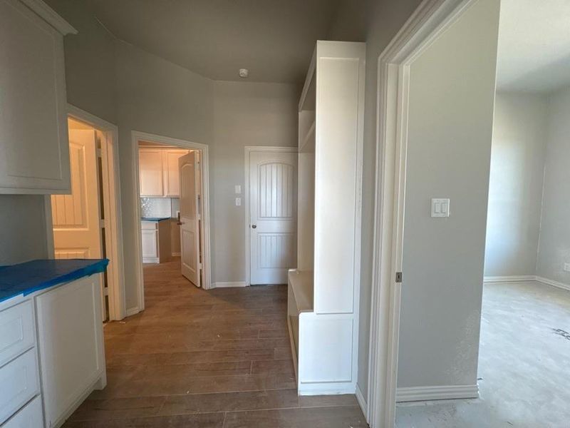 Spacious, unfurnished interior of a new home in Fairview Meadows, New Fairview (Image 10).