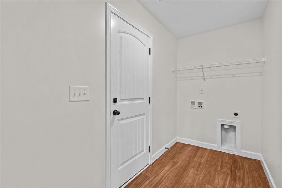 Representative unfurnished interior of a home built from the Ridge by Enchanted Homes in Lonesome Dove, San Antonio (Image 29).