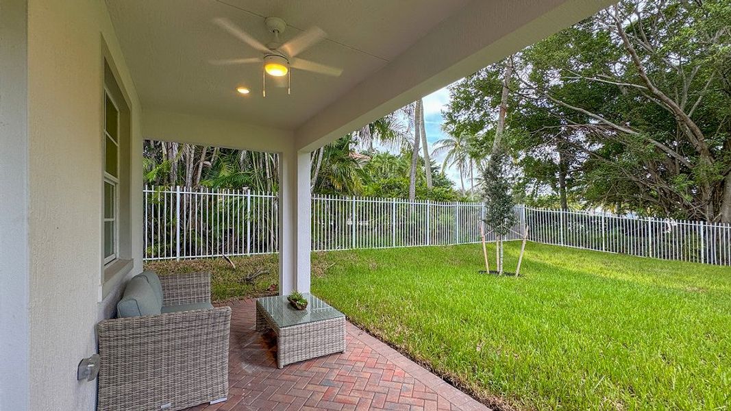 3237 Holly Covered Patio 2of3 F1