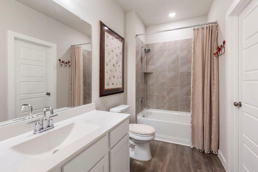 Furnished interior view inside a new home in Moran Ranch, Willis (Image 4). Furnished interior view inside a new home in Moran Ranch, Willis (Image 4).