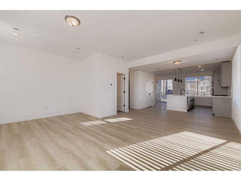 Spacious, unfurnished interior of a new home in Parkside West at Baseline, Broomfield (Image 22).