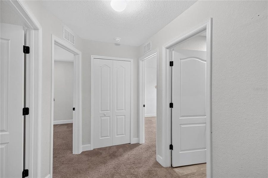 Spacious, unfurnished interior of a new home in , Sebring (Image 32).