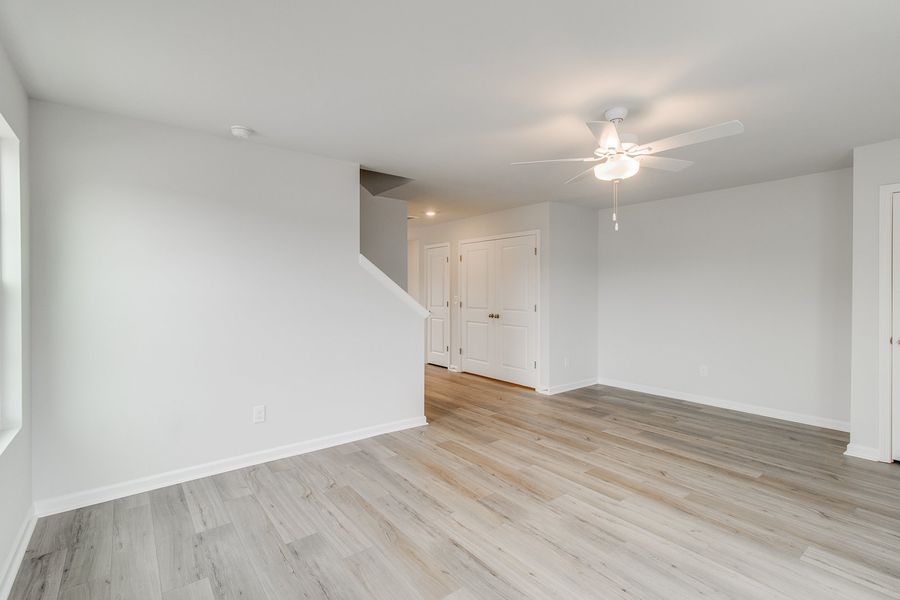 Spacious, unfurnished interior of a new home in Haynes Park, Columbia (Image 12).
