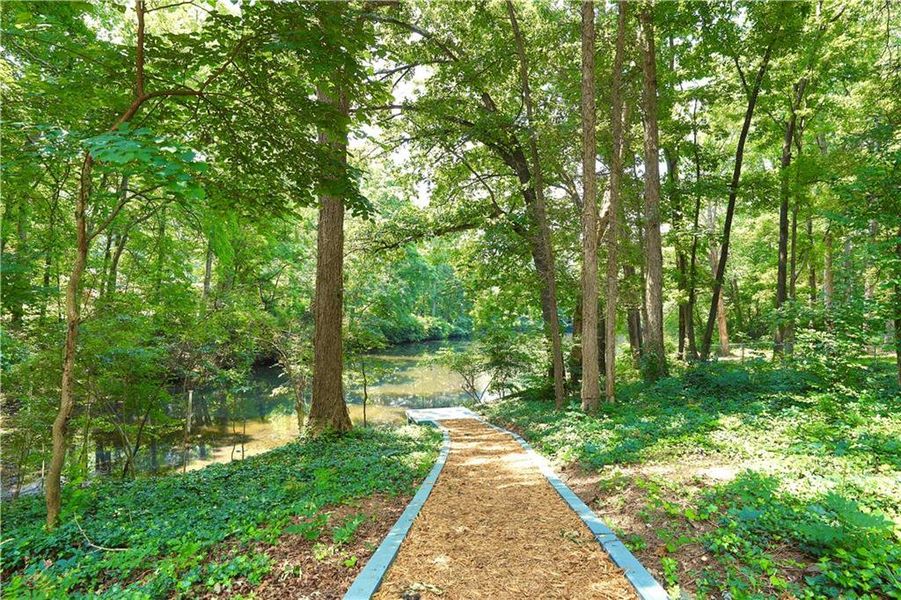 Image 21 of a home in .