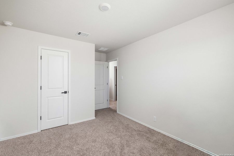 Spacious, unfurnished interior of a new home in , San Antonio (Image 20).
