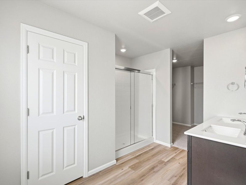 Furnished interior view inside a new home in Lake Bluff, Greeley (Image 8).