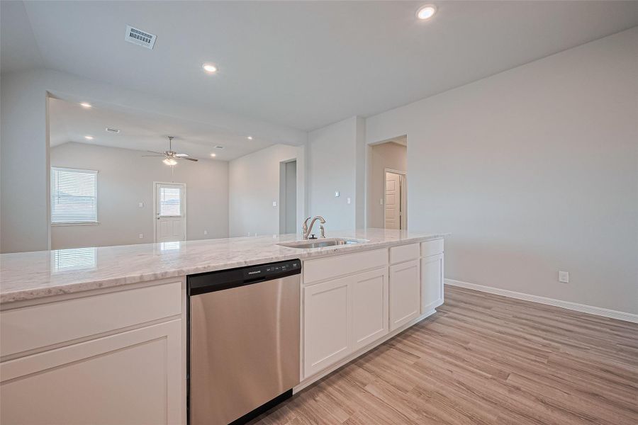 Furnished interior view inside a new home in Rollingbrook Estates, Baytown (Image 11). Furnished interior view inside a new home in Rollingbrook Estates, Baytown (Image 11).