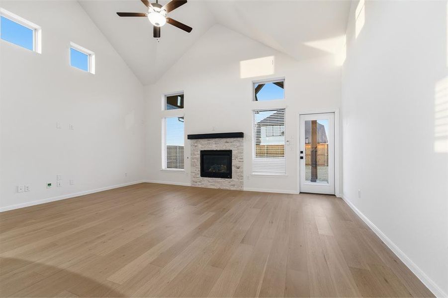 Spacious, unfurnished interior of a new home in Green Meadows, Celina (Image 14).