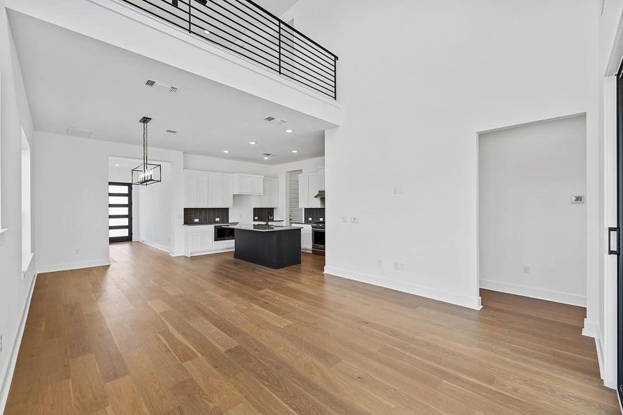 Jasmine B family room