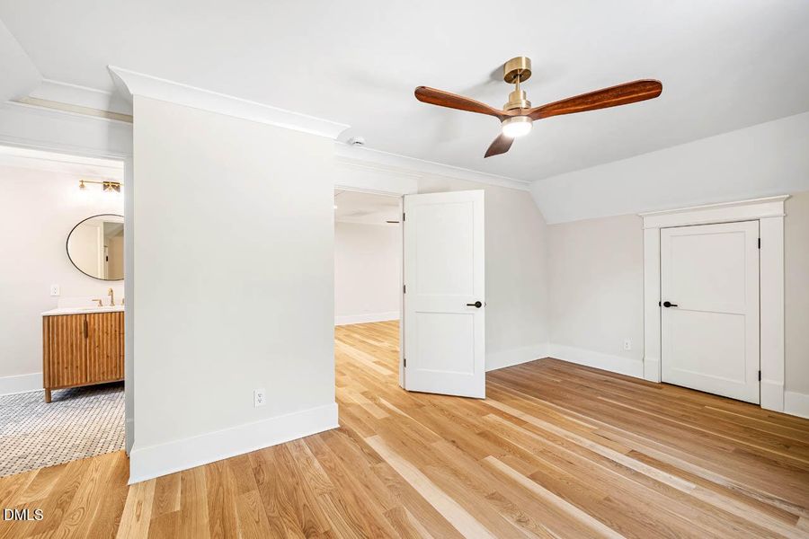 BR 3 with shot of en suite BA