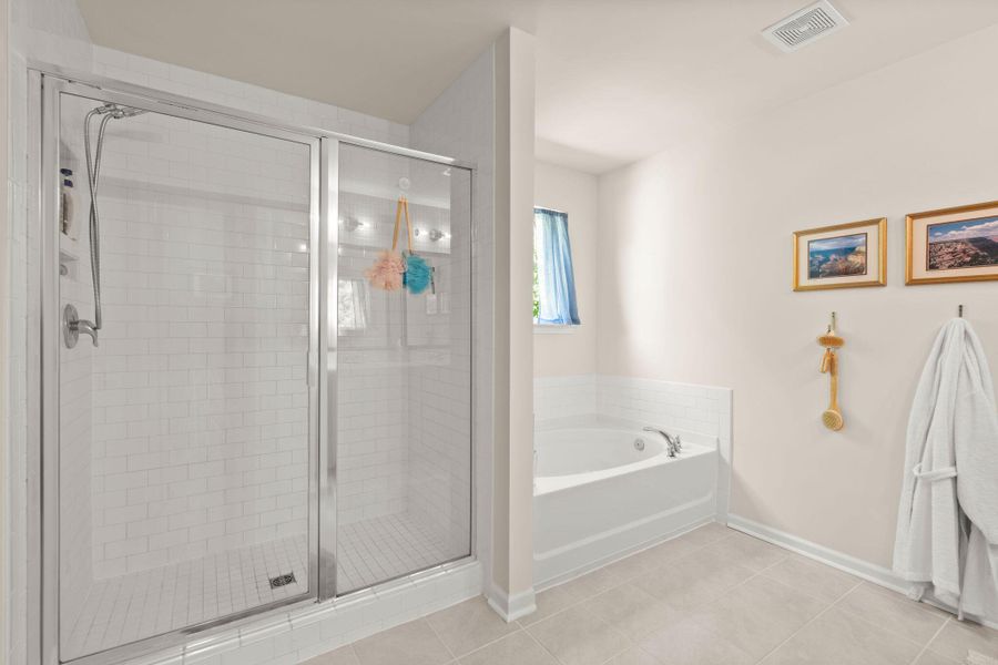 Furnished interior view inside a new home in The Ponds, Summerville (Image 6). Furnished interior view inside a new home in The Ponds, Summerville (Image 6).