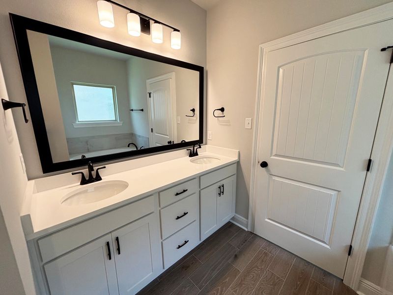 Furnished interior view inside a new home in Sentinel Ridge, Pace (Image 10). Furnished interior view inside a new home in Sentinel Ridge, Pace (Image 10).